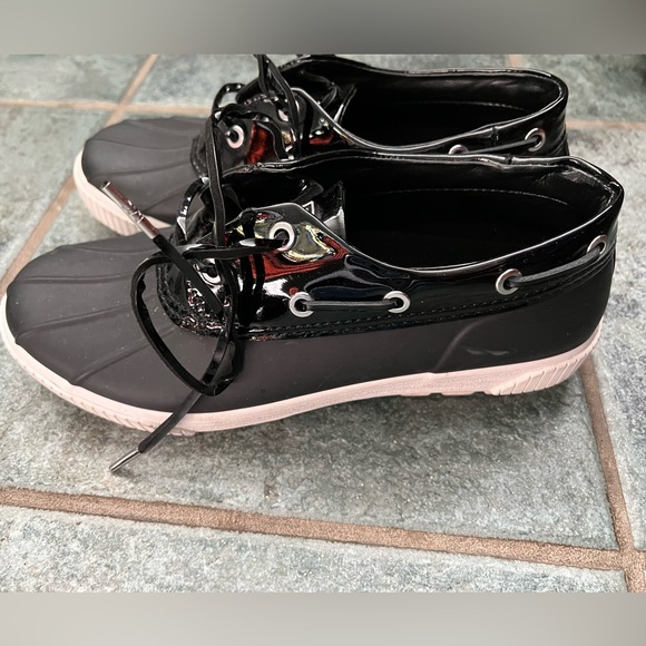 Michael Kors Sneaker Boot ✨🖤 - Picture 3 of 4